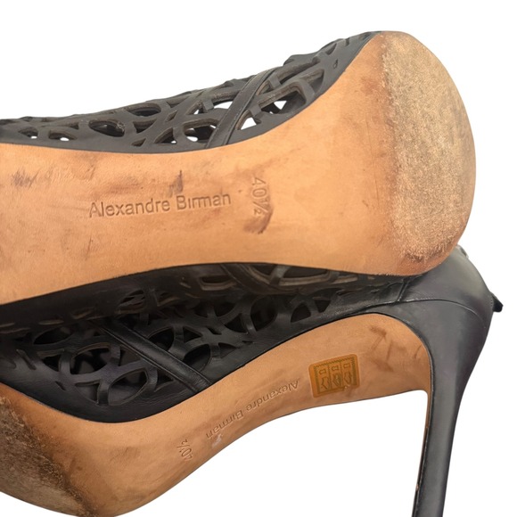 Alexandre Birman Black Leather Cut Out Heels Size 40.5 Laser Cut Peep Toe Shoes - Picture 8 of 10